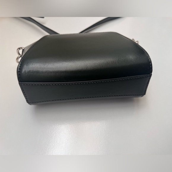🔥GIVENCHY Nano Antigona Crossbody - Picture 7 of 9